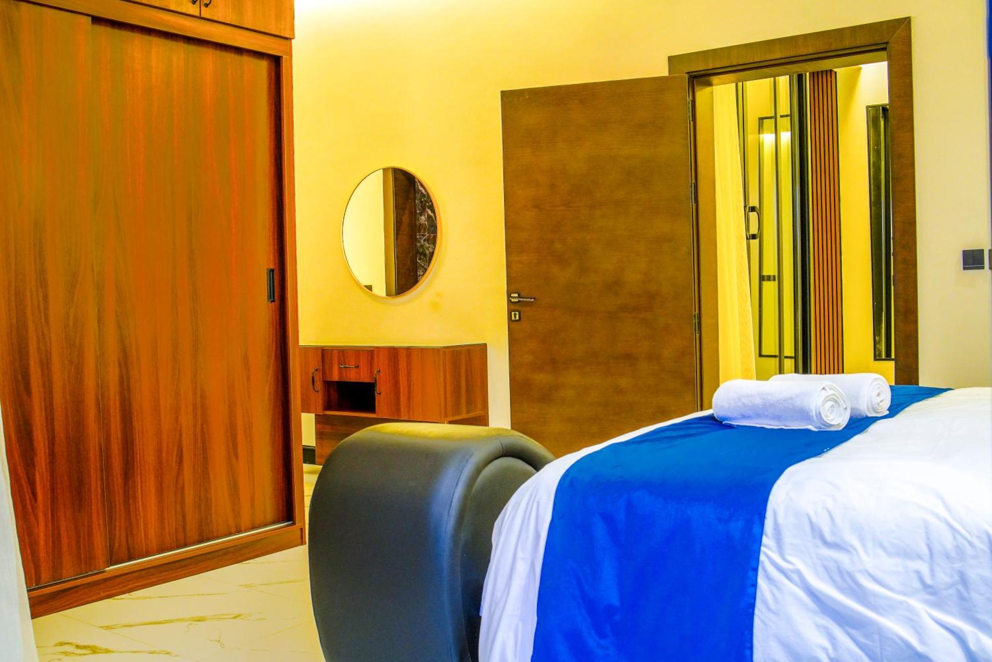 The Land Resort Riyadh Bagian luar foto