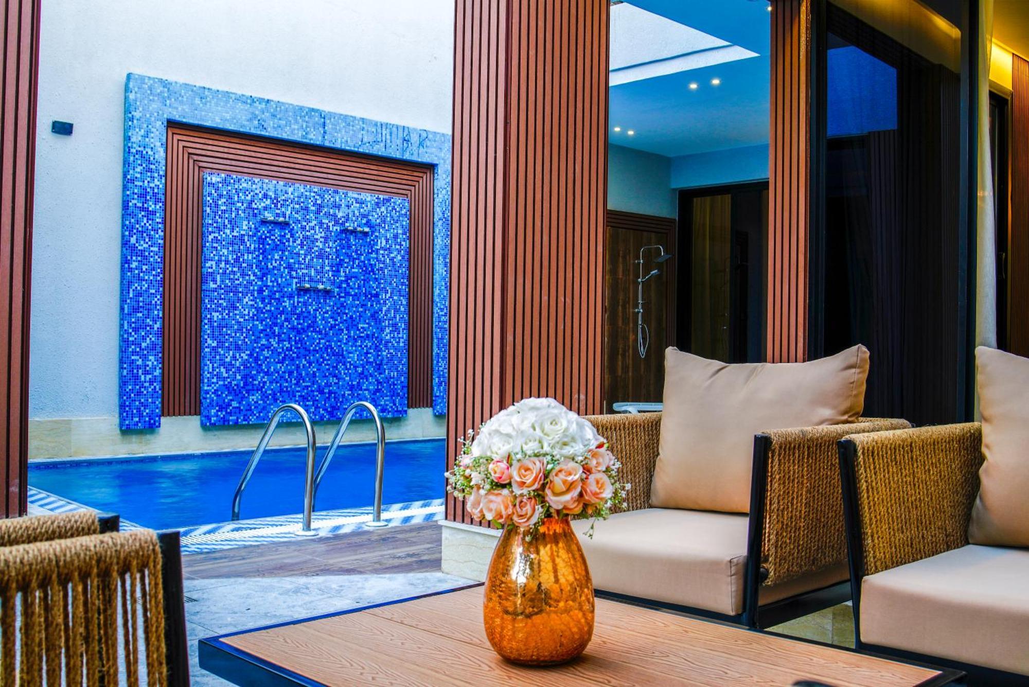 The Land Resort Riyadh Bagian luar foto
