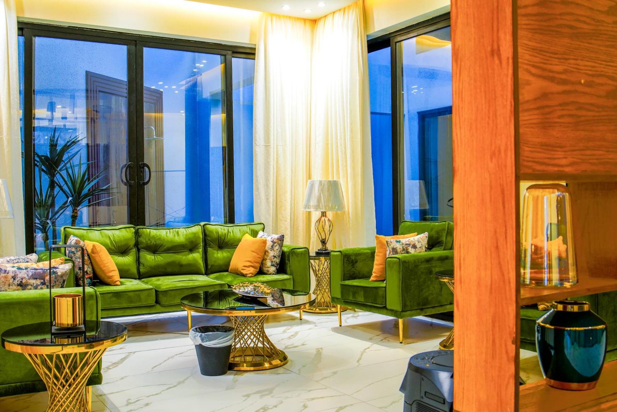 The Land Resort Riyadh Bagian luar foto